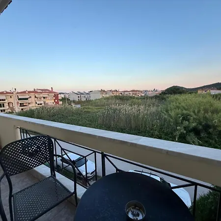 Apartment Seaside Escape